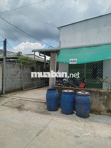 Nhà trọ mới xây 25m2, có gác, Chợ Xã Bình Mỹ Huyện Bắc Tân Uyên