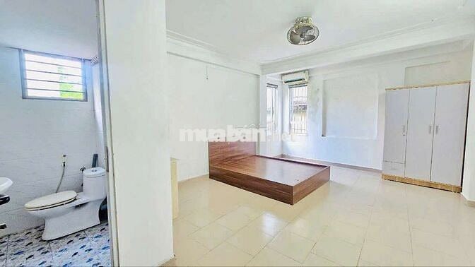 CHO THUÊ PHÒNG KHÉP KÍN – RỘNG 30m², 2 CỬA SỔ THOÁNG