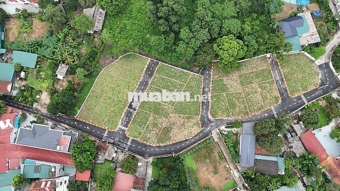 ĐẤT Ở HÒA LẠC - PHÂN LÔ - Ô TÔ ĐỖ CỬA - TIỀM NĂNG PHÁT TRIỂN MẠNH...