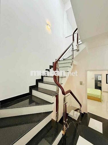 Bán toà 17 CHDV Phan Huy Ích Gò Vấp dòng tiền 950tr/tháng 16.7TỶ