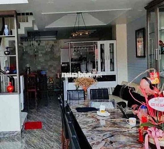 NHÀ MỚI 5 TẦNG TẠI Q4 THÍCH HỢP KINH DOANH CHDV - KHU DCHH KHÔNG QH