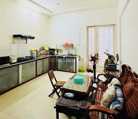 Bán nhà 2 tầng - (4x13m) Hẻm 4m, nhà 1/ Trinh Đình Trọng, giá 5.35 tỷ.