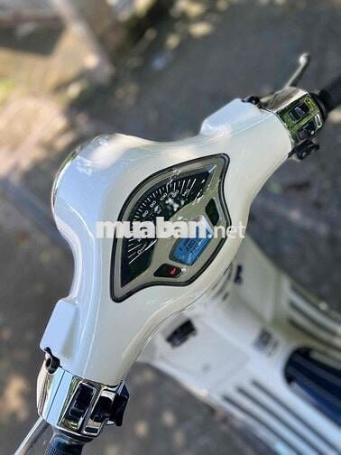 vespa 2018 abs bs 03978