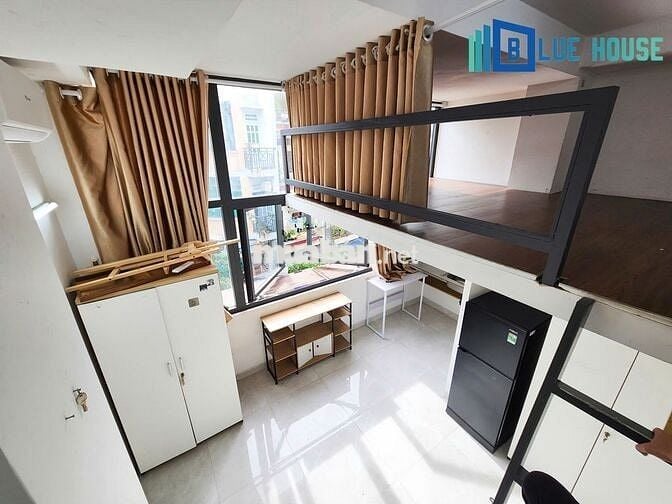 CĂN DUPLEX CỬA SỔ BAN CÔNG ĐƯỜNG 3 THÁNG 2 CÁCH ĐH BÁCH KHOA 900M