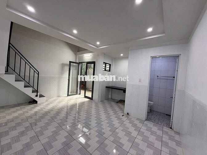 Cho thuê minihouse không nội thất gần siêu thị go