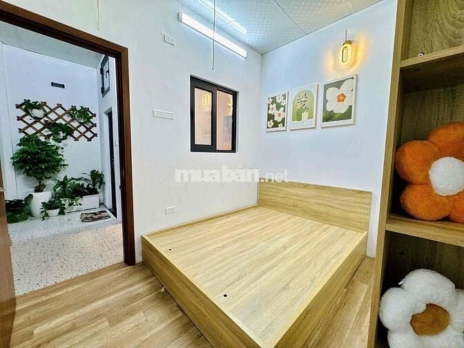 Ngọc Hà, 32m, 3 ngủ, Lô góc, Ngõ thông ba gác, Sổ vuông vắn, Nhà đẹp