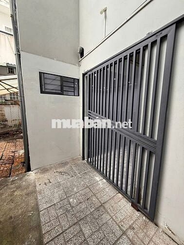 Cho thuê minihouse không nội thất gần siêu thị go