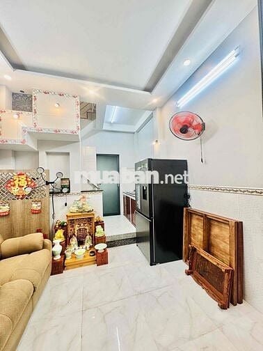 Cho thuê, nhà mới 100% đầy đủ nội thất 3 tầng giá 14tr
