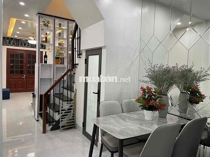 Nhà đẹp Hồ Đắc Di! 2 thoáng, ngõ ba gác, 4 ngủ. 32mx4T. Chỉ 6,7 tỷ
