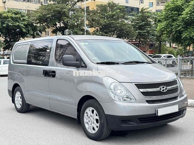 Hyundai Grand Starex 2013 Van 6 chỗ số sàn xăng