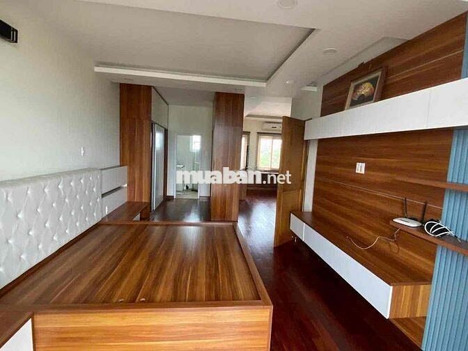 biệt thự mini giá rẻ 8 x 20 có 3 lầu 5pn 5wc sân thượng