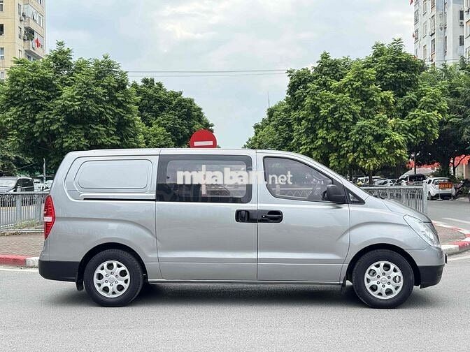 Hyundai Grand Starex 2013 Van 6 chỗ số sàn xăng