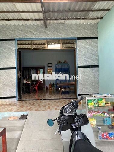 Bán nhà cấp 4, 255m2 thổ cư, gần chợ cần đước giá 790 triệu