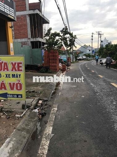 Đât Mặt Tiền Đường Nhựa. Full Thổ Cư. XD Tự Do