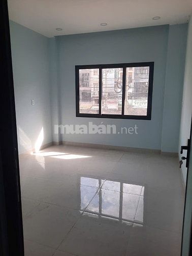 Cho thuê nhà mặt tiền CMT8 phường Nhiêu Lộc