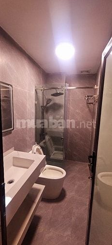 Bán Nhà Phố Trần Khát Chân Hai Bà Trưng 35mx5T Thang Máy Sổ đỏ nở hậu.
