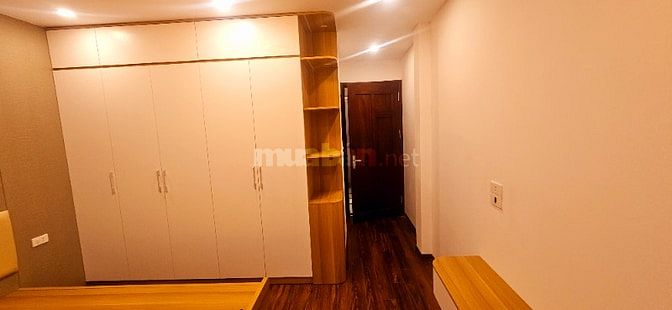 Bán Nhà Phố Trần Khát Chân Hai Bà Trưng 35mx5T Thang Máy Sổ đỏ nở hậu.