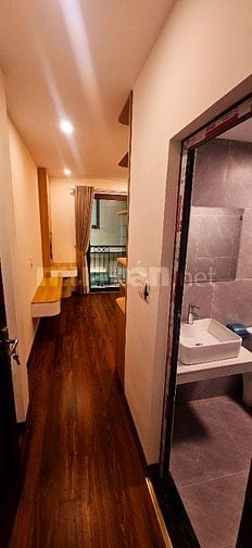 Bán Nhà Phố Trần Khát Chân Hai Bà Trưng 35mx5T Thang Máy Sổ đỏ nở hậu.