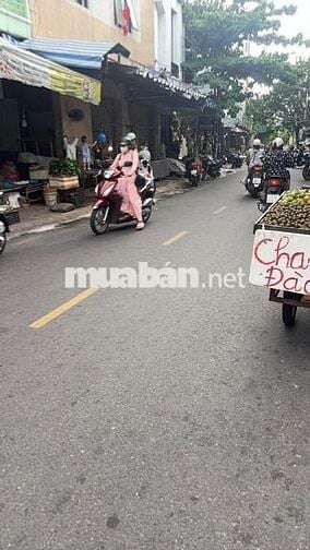 MT CÙ CHÍNH LAN SÁT CHỢ GẦN HUỲNH NGỌC HUỆ