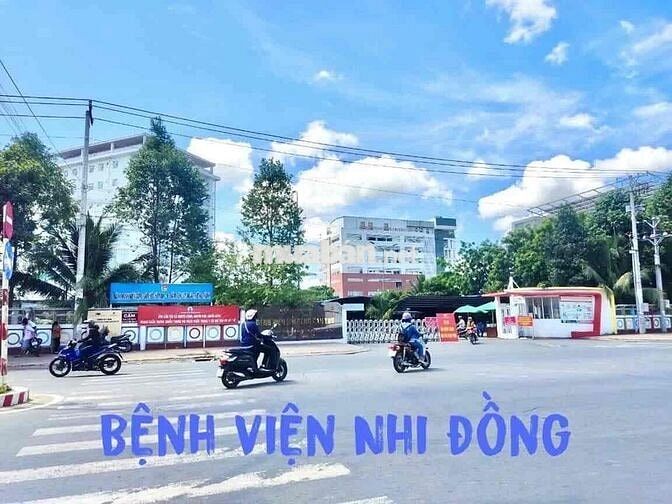Nền ngang bv nhi Khu Rạch Ngã Bát 4m x 20m thổ cư cấp gpxd