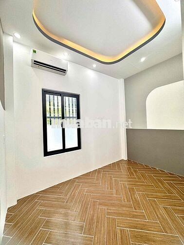Nhà cấp 4 có 3 phòng ngủ thổ cư gpxd lộ 4m cách BHN 2,5km