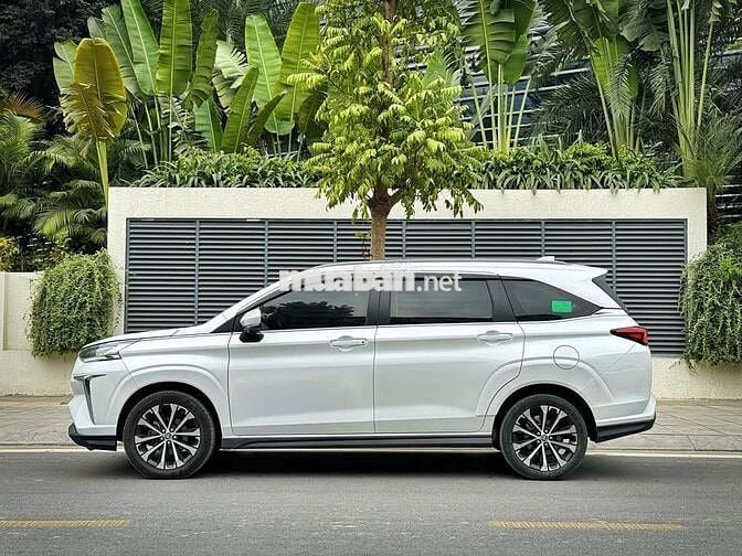 Veloz Cross 1.5TOP 2023 màu trắng zin