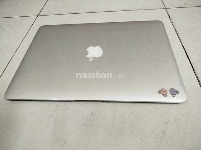 Macbook air 2015 chính hãng ít dùng