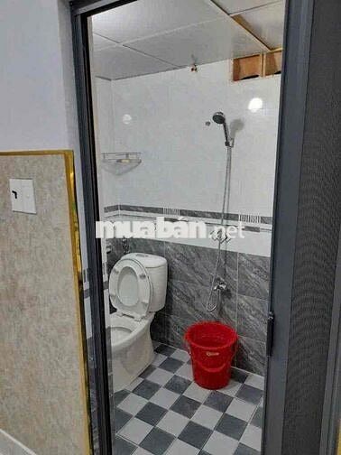 Bán nhà đường Hậu Giang thông mọi hướng