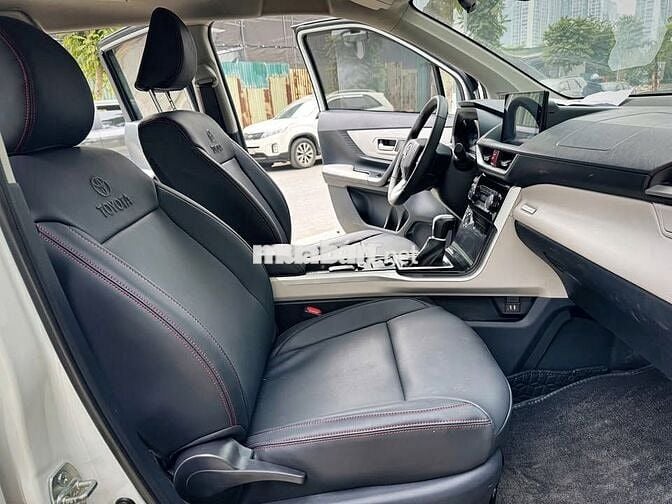 Veloz Cross 1.5TOP 2023 màu trắng zin