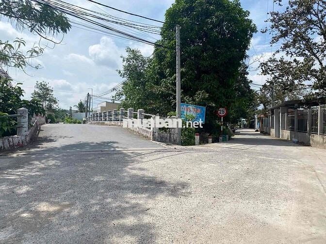Nền ngang bv nhi Khu Rạch Ngã Bát 4m x 20m thổ cư cấp gpxd