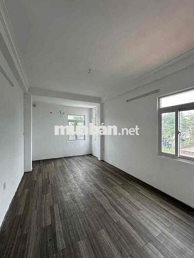 Cho thuê nhà Lê Hồng Phong Q10, 4x10m, Trệt lửng 3 lầu ST , giá 35tr