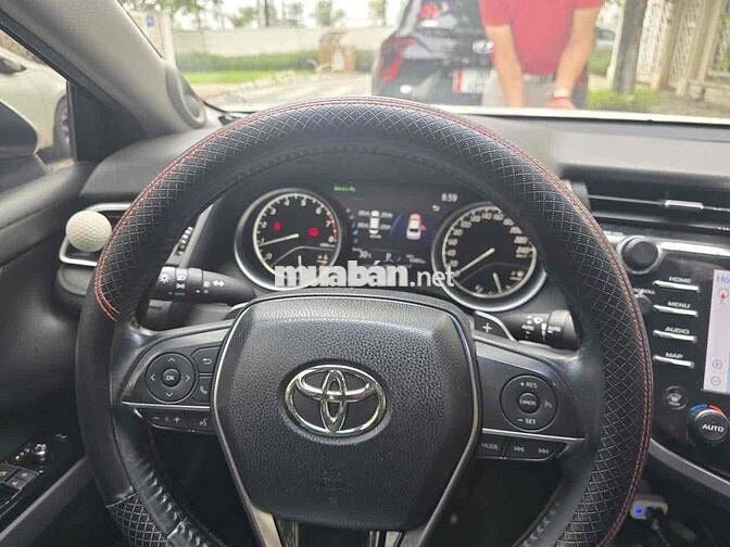 Toyota Camry 2019 2.5Q - 64000 km