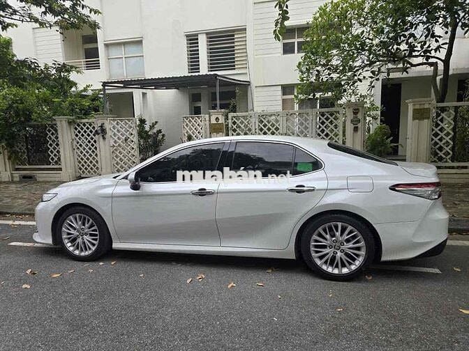 Toyota Camry 2019 2.5Q - 64000 km