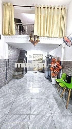 Cho Thuê Nhà 3PN 4WC (trước mở quán) Hẻm Xe Hơi Lê Văn Sỹ, P12, Quận 3