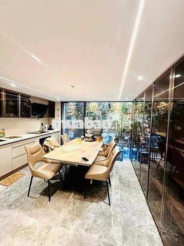 BÁN NHÀ CẠNH LÊ VĂN SỸ - KHẲNG ĐỊNH VỊ THẾ XA HOA 7 TẦNG DTS 435M2 .