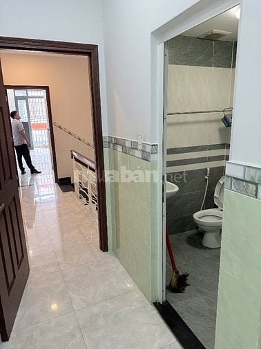 Nhà thuê Khuông Việt (3,3 x 20) 2 tầng (2pn - 3wc) - Quận Tân Phú