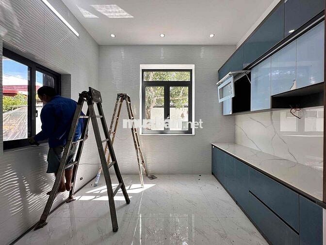 Nhà 1T 1 Lầu Hẻm 71 Lê Hồng Phong thông hẻm 18 Hồ Trung Thành