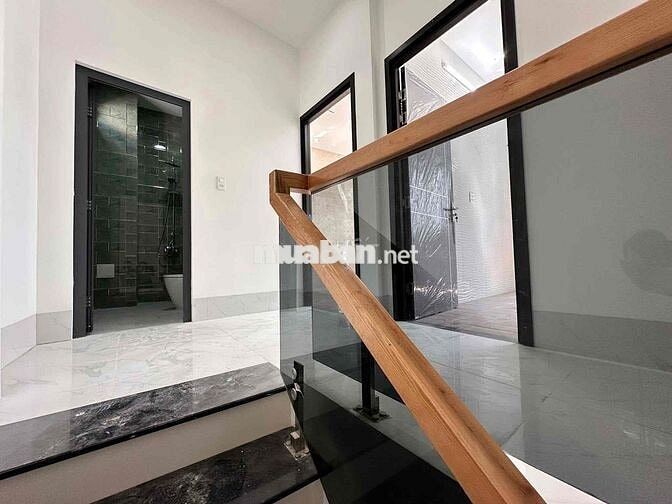 Nhà 1T 1 Lầu Hẻm 71 Lê Hồng Phong thông hẻm 18 Hồ Trung Thành