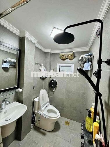 SÓT LẠI ***: 4.9 tỷ - 4 tầng sổ đỏ Trần Khát Chân - 80m ra ô tô