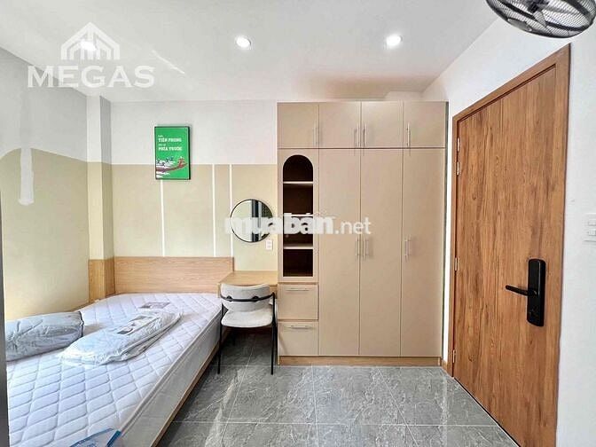 CĂN HỘ Q1_RỘNG RÃI_CỬA SỔ_THOÁNG MÁT_SẠCH SẼ_MỚI_THANG MÁY_PHỐ ĐI BỘ