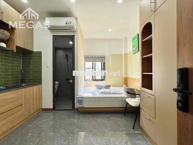 CĂN HỘ Q1_RỘNG RÃI_CỬA SỔ_THOÁNG MÁT_SẠCH SẼ_MỚI_THANG MÁY_PHỐ ĐI BỘ