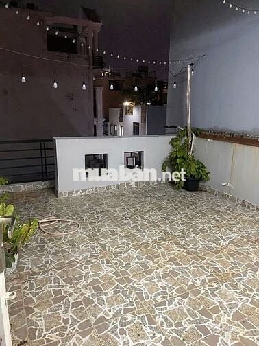 Cho Thuê Nhà 1 Trệt 2 Lầu Sân Thượng Hẻm Lê Quang Định P7 Q Bình Thạnh