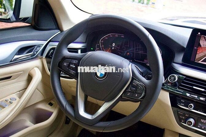 BMW 520i G30 model 2019