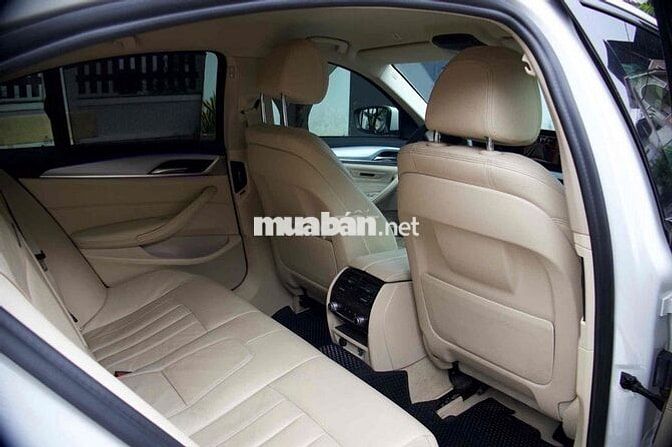 BMW 520i G30 model 2019