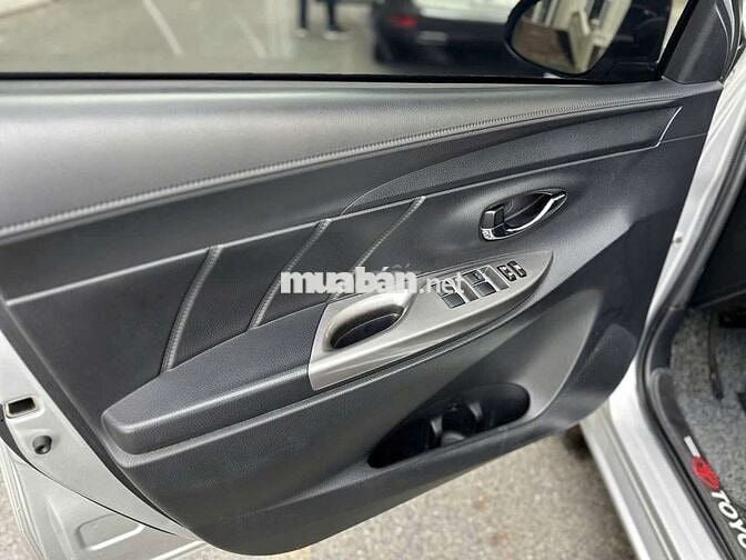 TOYOTA YARIS 1.3G