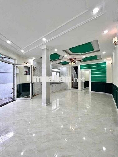 Nhà góc 2 mặt thoáng đường Nguyễn Văn Cừ