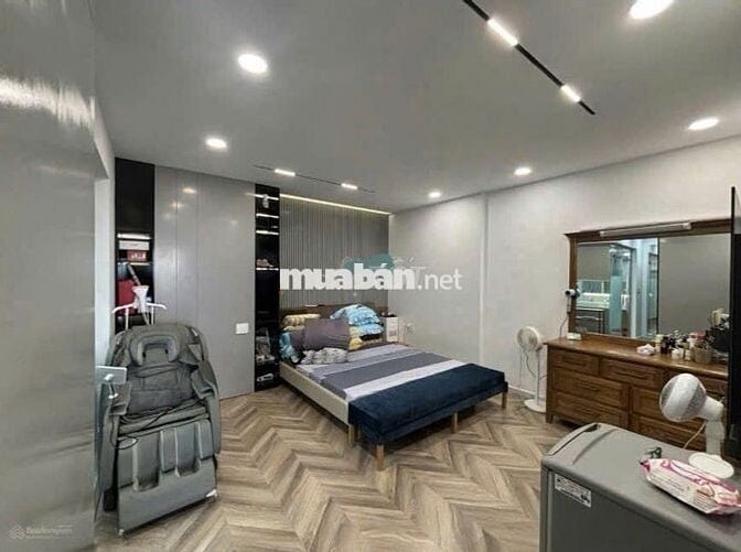Bán căn penthouse có sổ tại green river 3 phòng ngủ-3wc full nội thất