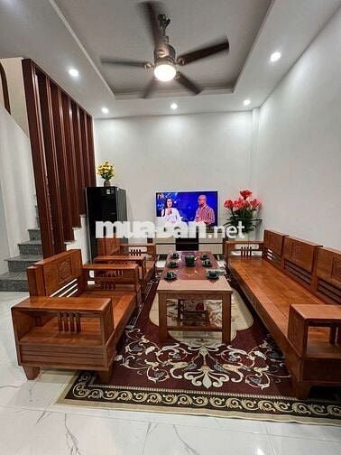 TRƯỢT LÀ TIẾC- NHÀ DÂN XÂY - Ô TÔ ĐỖ CỔNG - DT 30M - GIÁ 2.9 TỶ