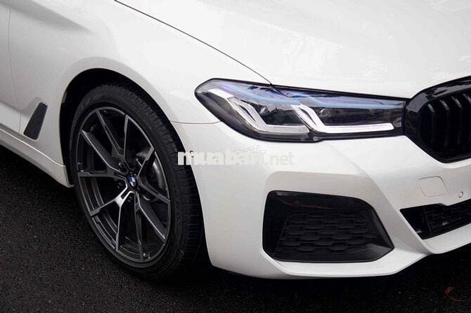 BMW 520i G30 model 2019