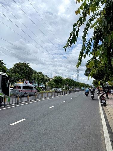 BÁN ĐẤT MẶT TIỀN : 75 - 75A KINH DƯƠNG VƯƠNG  - P. 12 - Q. 6 - TPHCM